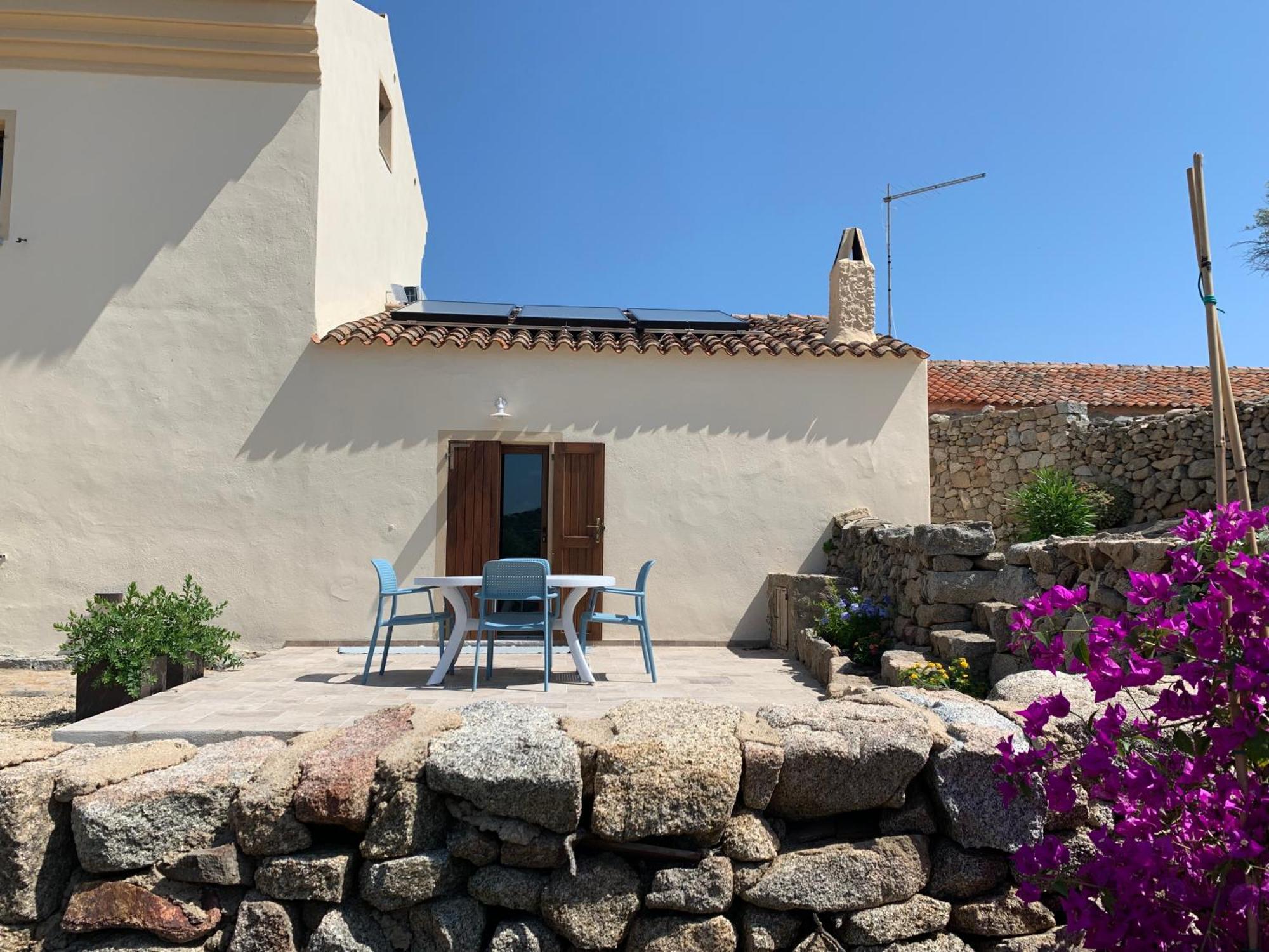 Stazzu Nuraghe Mannucciu Guest House Рена Майоре Екстериор снимка